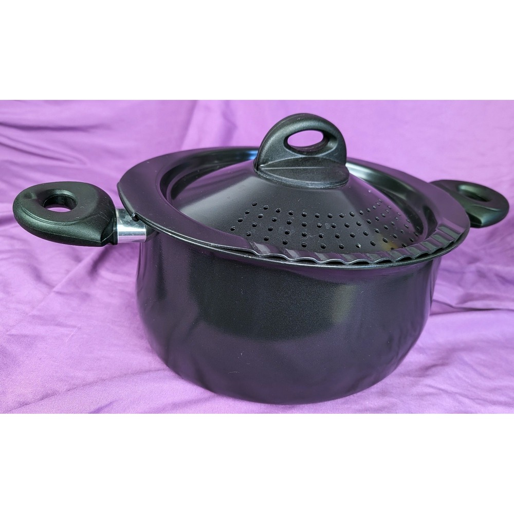 Bialetti 5.5-Quart Nonstick Coated Pasta Pot W/ Locking Strainer Lid PFOA Free